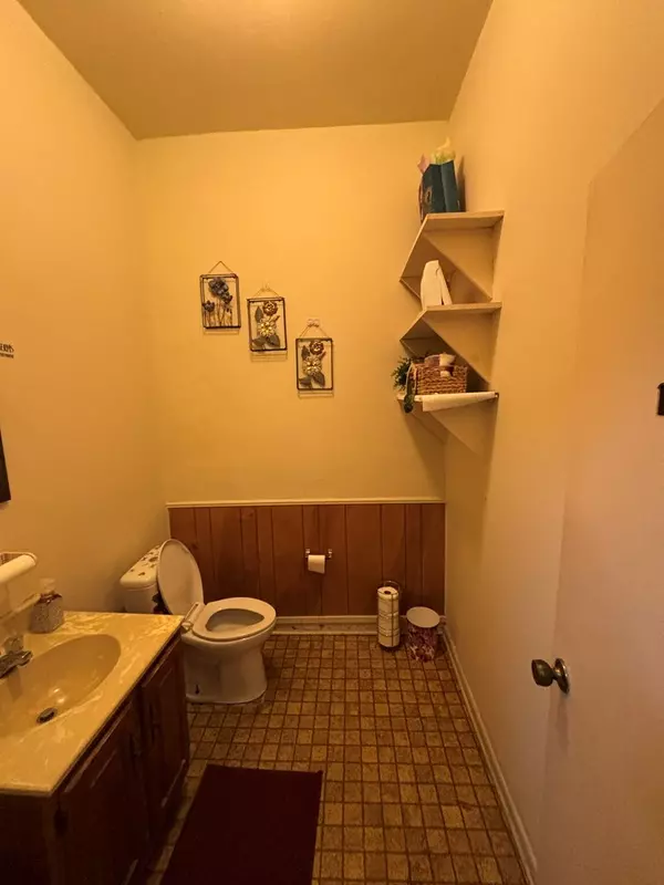 Valdosta, GA 31601,121 W Central Avenue