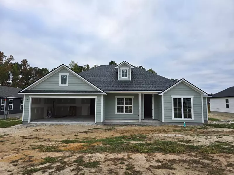 228 Barry Field Circle, Hahira, GA 31632