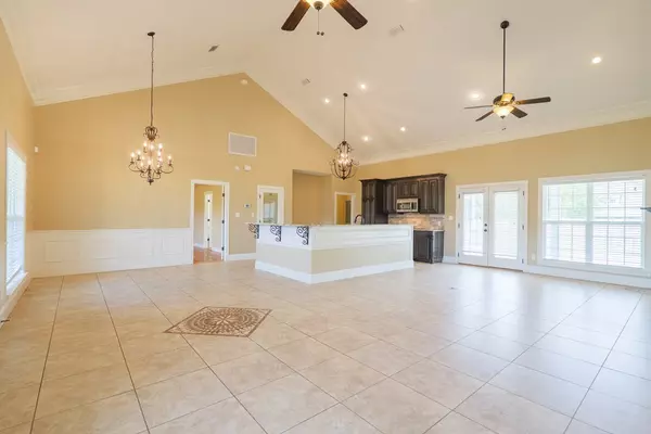 Valdosta, GA 31601,3262 Davis Drive