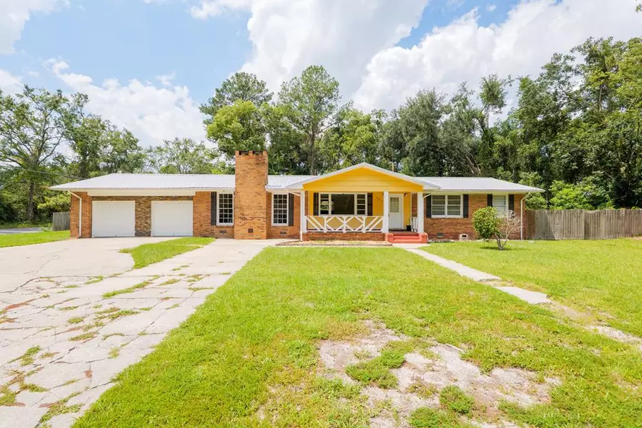 2048 Dean St., Valdosta, GA 31601