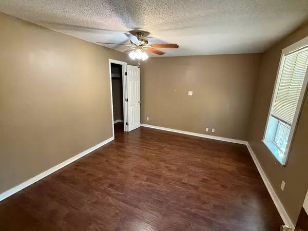 Valdosta, GA 31601,214 Wisenbaker Lane