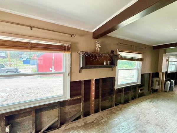 Triadelphia, WV 26059,4139 National Rd