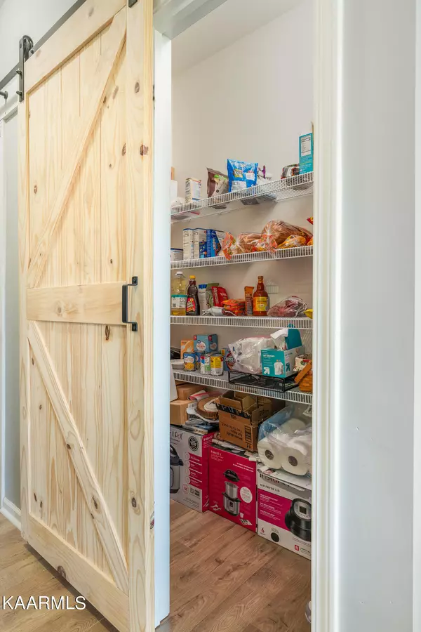 Lenoir City, TN 37772,153 Cate LN