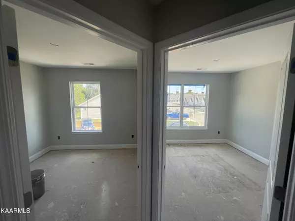 Lenoir City, TN 37771,505 Harper Village WAY