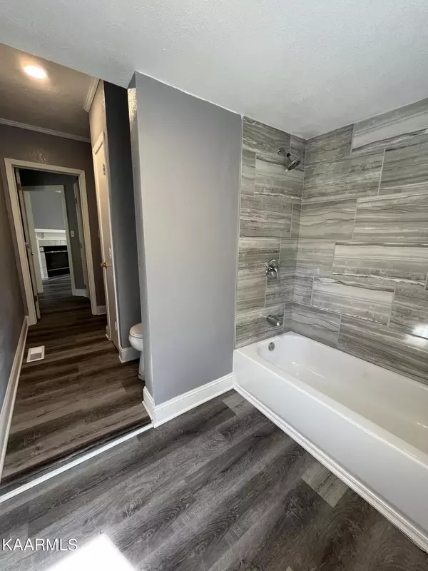 Lenoir City, TN 37772,1964 Martel Rd