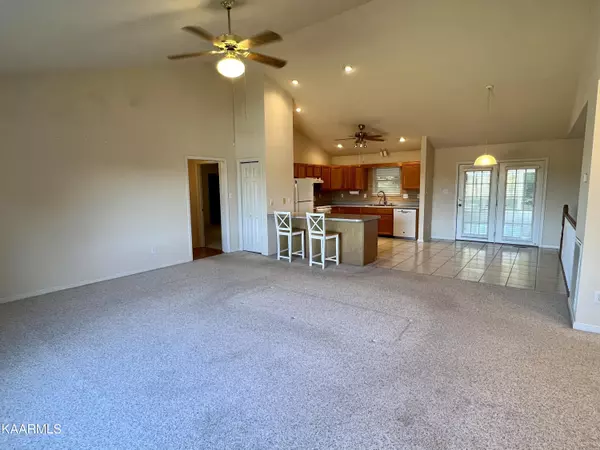 Lenoir City, TN 37772,148 Covenant CIR