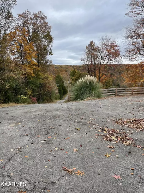 Lenoir City, TN 37771,9258 Hines Valley Rd