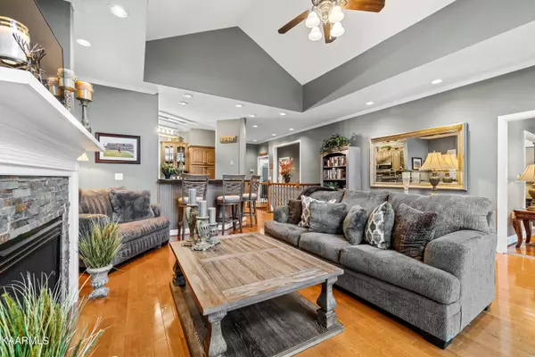 Vonore, TN 37885,370 Morning Dove DR