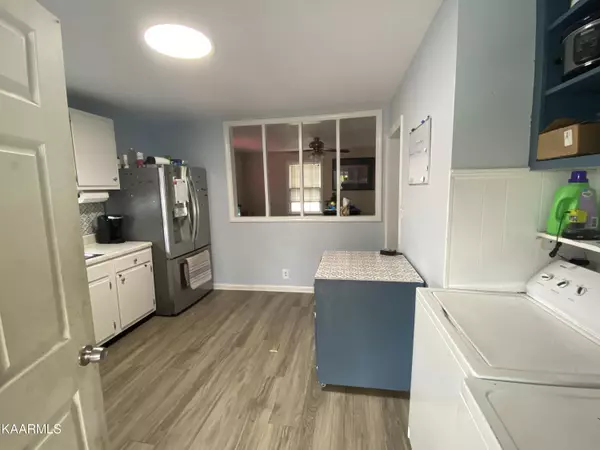 Lenoir City, TN 37772,1014 Hillcrest DR