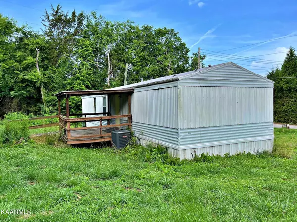 Vonore, TN 37885,215 Pettit Street