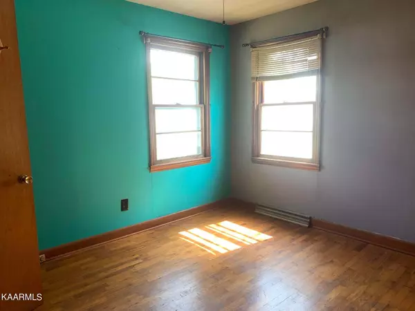 Loudon, TN 37774,103 Charles St