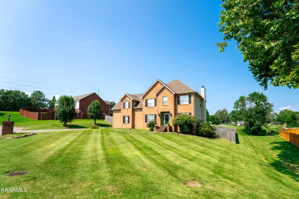 7424 Castlegate Blvd, Knoxville, TN 37918