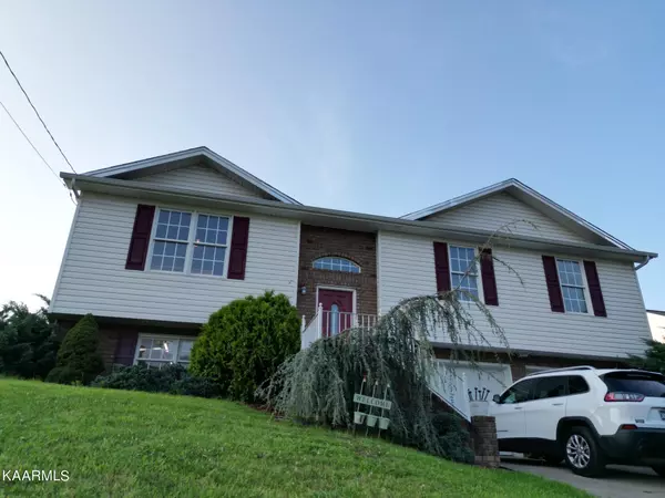 Mount Carmel, TN 37645,140 Hunters Run LN