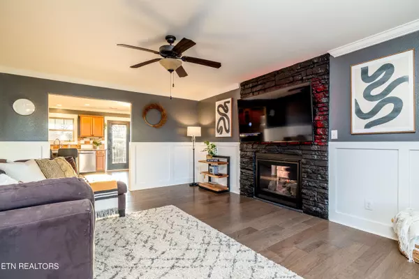 Friendsville, TN 37737,221 Montgomery Farms DR