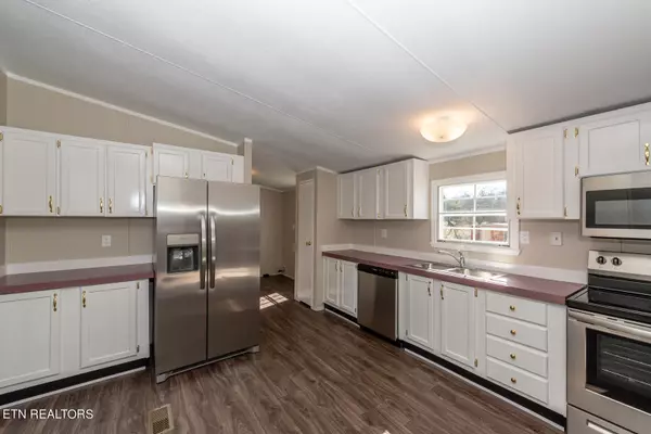 Philadelphia, TN 37846,1602 Fork Creek Rd