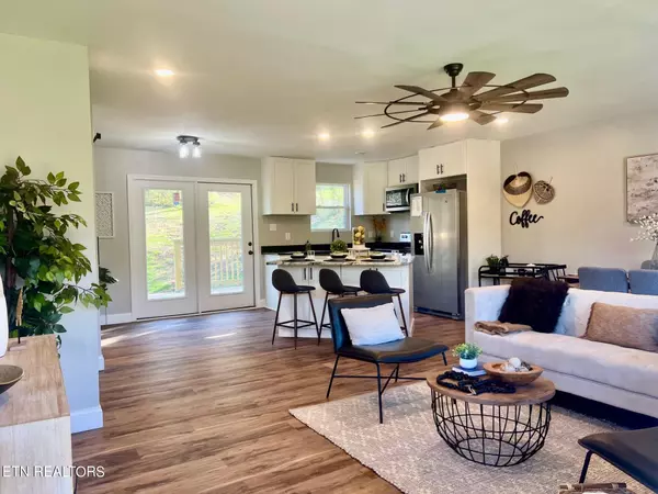 Friendsville, TN 37737,359 Academy DR