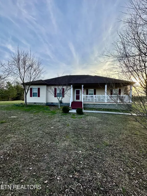 1834 Paint Rock Valley Rd, Philadelphia, TN 37846