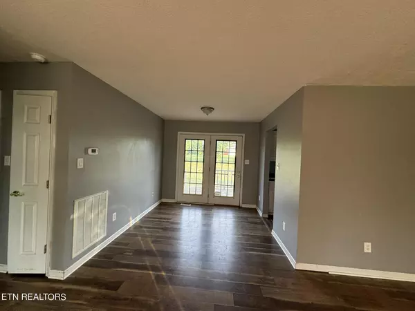 Greenback, TN 37742,5846 Old Niles Ferry PIKE