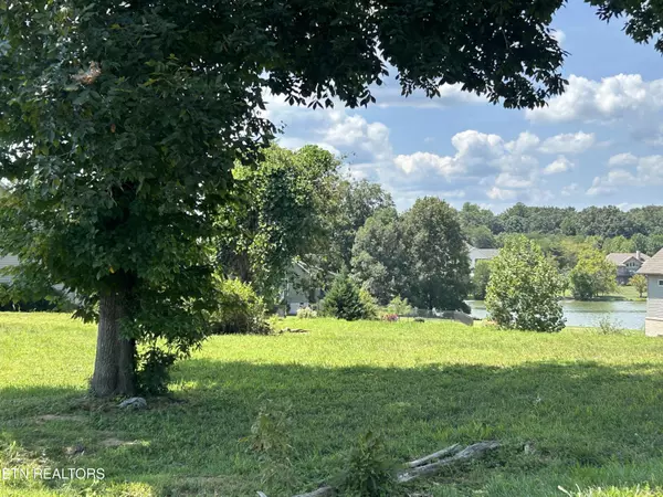 Vonore, TN 37885,180 Hiwonihi Tr