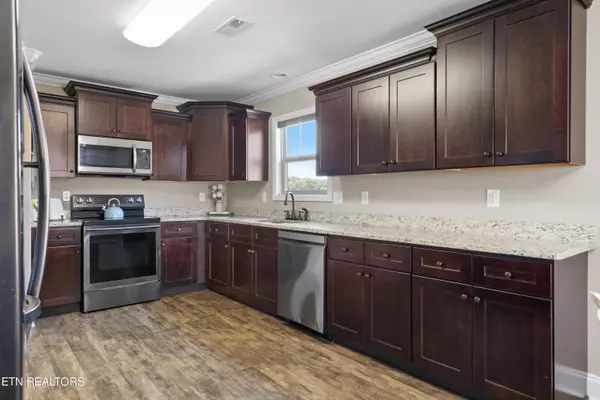 Friendsville, TN 37737,105 Montgomery Farms DR