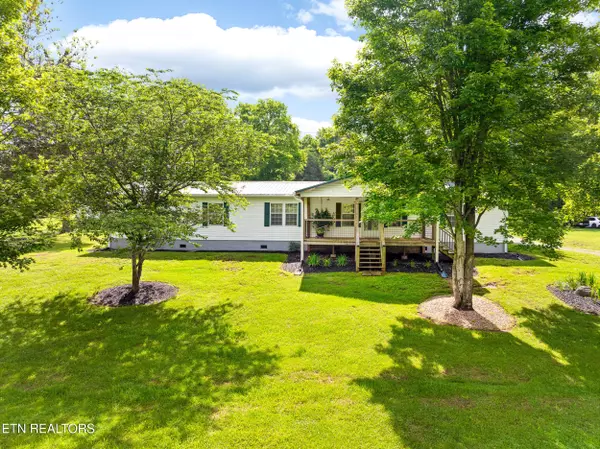 809 Old Lee Hwy, Philadelphia, TN 37846