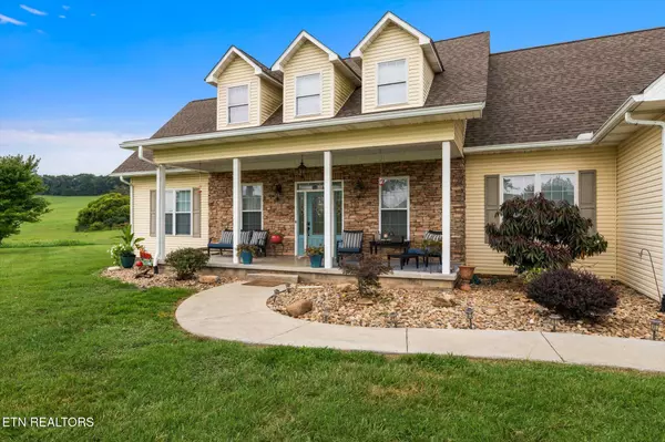 Philadelphia, TN 37846,17340 Pond Creek Rd