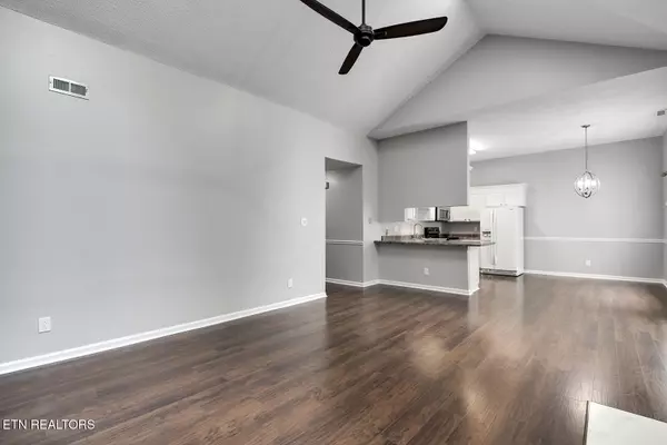 Knoxville, TN 37931,8666 Denmark St