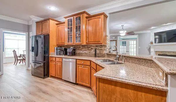 Knoxville, TN 37934,515 Oak Landing LN