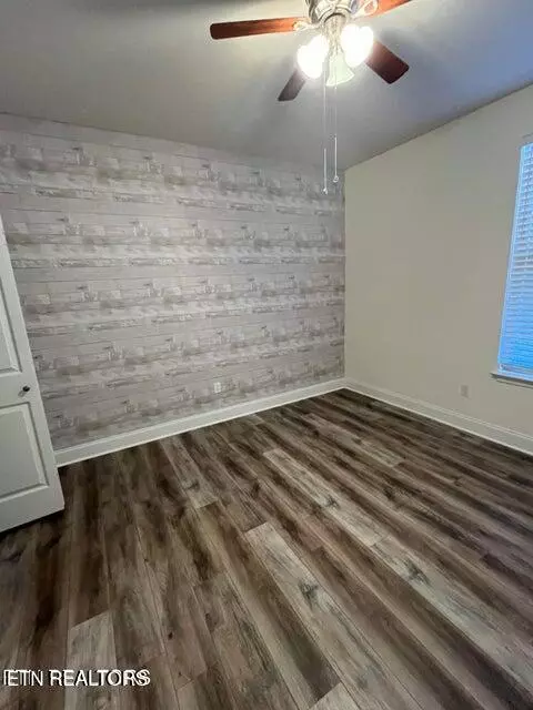 Vonore, TN 37885,565 Rarity Bay Pkwy