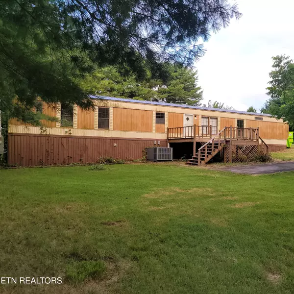 581 Disco Loop Rd, Friendsville, TN 37737