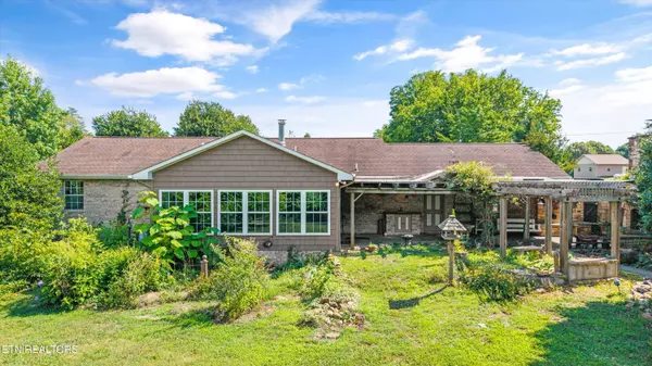 Friendsville, TN 37737,1008 Parkbrook DR