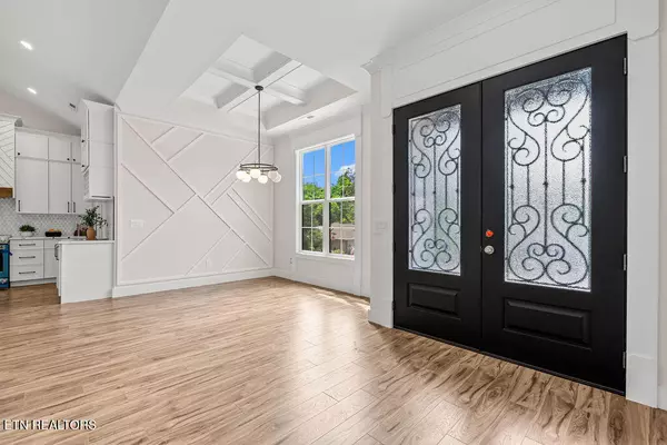 Loudon, TN 37774,300 Skiatook CIR