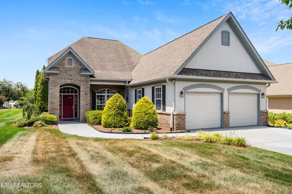 221 Kingbird DR, Vonore, TN 37885