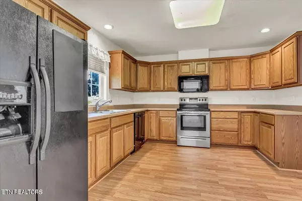 Loudon, TN 37774,430 Willow Oak CIR