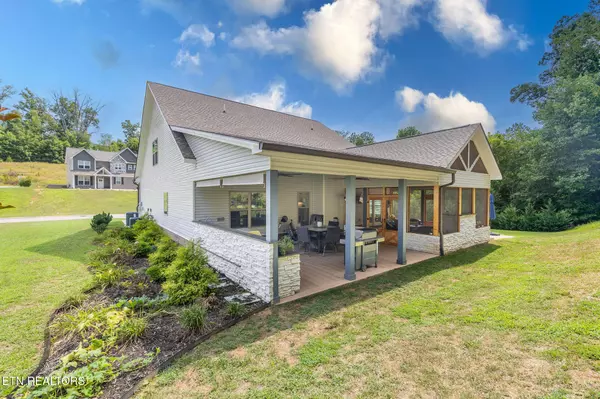 Lenoir City, TN 37772,2216 Old Hickory LN