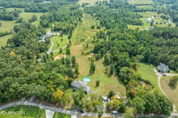 343 Mabry School Rd, Cookeville, TN 38501