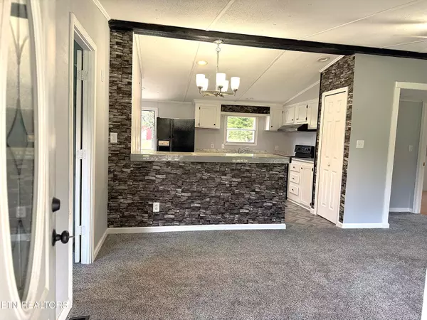 Greenback, TN 37742,150 N Trigonia Rd