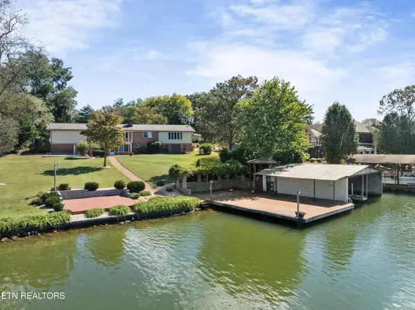 859 Collie Cove CT, Friendsville, TN 37737