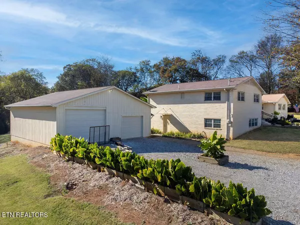 Lenoir City, TN 37772,1022 Muddy Creek Rd