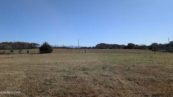 844 Seed Tick Rd, Philadelphia, TN 37846