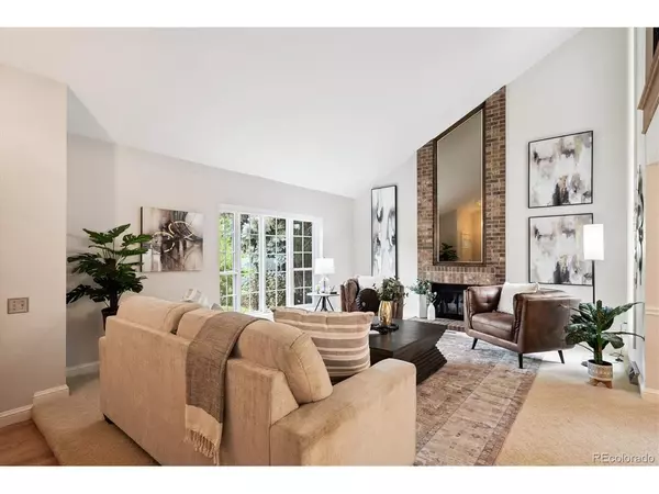 Centennial, CO 80112,8677 E Otero