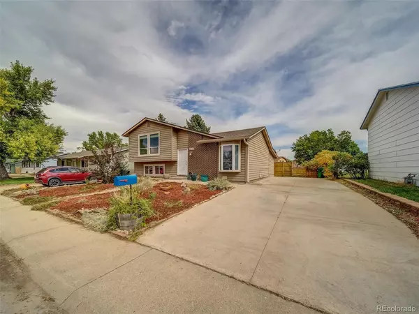 Golden, CO 80403,5946 Dunraven