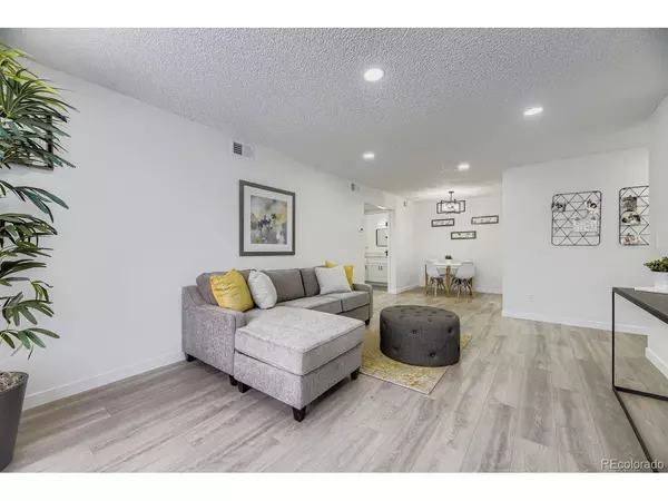 3550 S Harlan #5-214, Denver, CO 80235