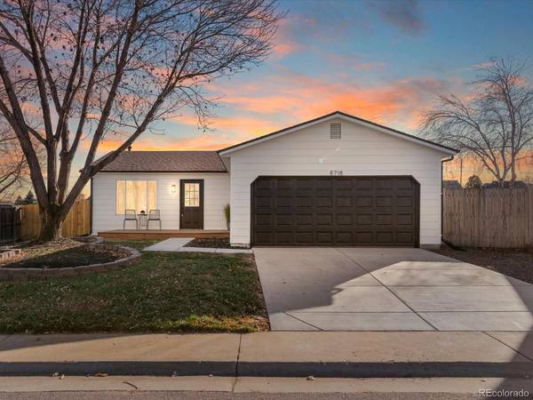 8718 W Toller, Littleton, CO 80128