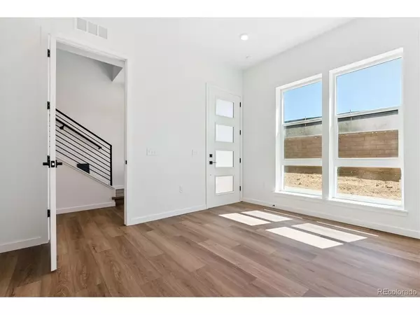 Centennial, CO 80112,11487 E Briarwood