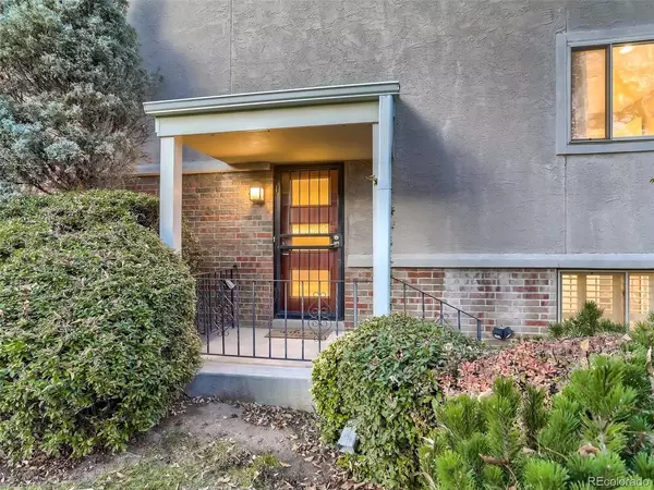 Denver, CO 80224,7009 E Girard #C-4