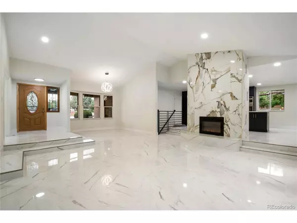 Centennial, CO 80122,1392 E Nichols