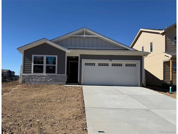 717 N Clubview, Watkins, CO 80137