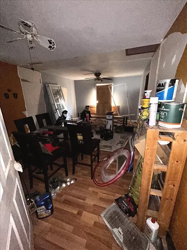 Clarence, MO 63437,208 Macon Street