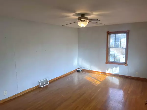 Chillicothe, MO 64601,1307 Springhill